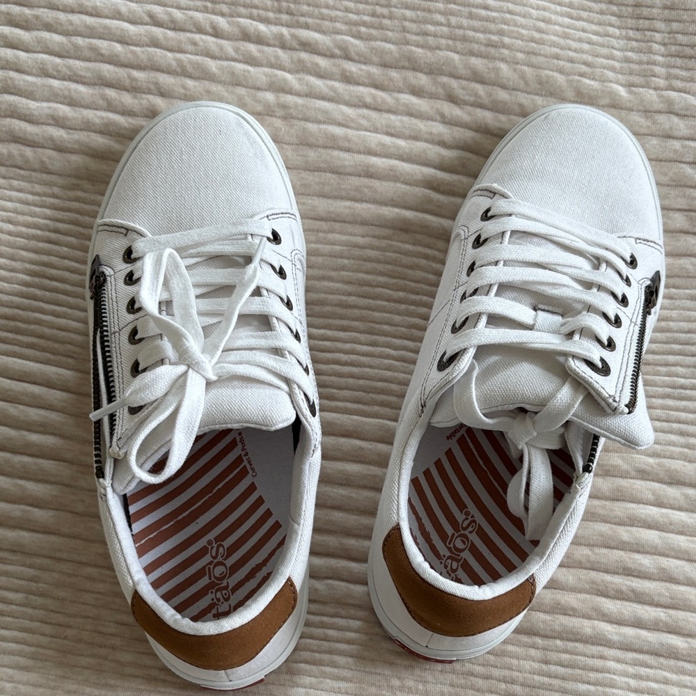 Taos Footwear White Canvas Athletic Sneakers with Brown Heel Accent